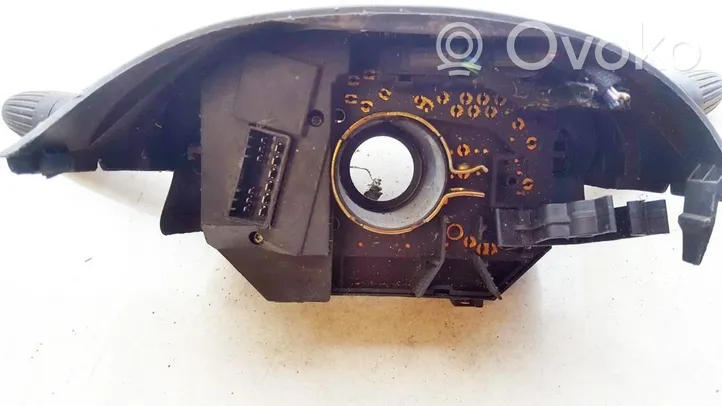 Fiat Punto (188) Leva/interruttore dell’indicatore di direzione e tergicristallo B826