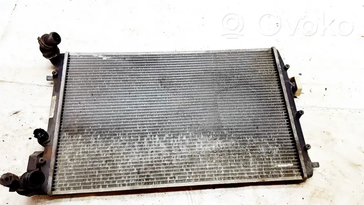 Volkswagen Polo Dzesēšanas šķidruma radiators 6q0121253r