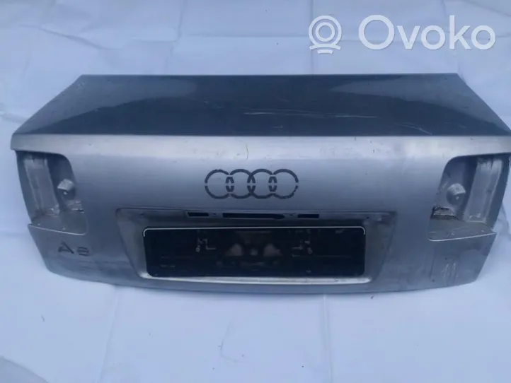 Audi A8 S8 D3 4E Takaluukun/tavaratilan kansi sidabrine
