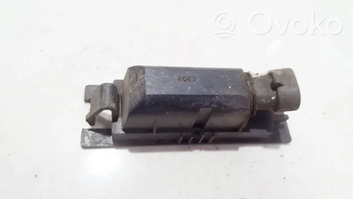 Opel Astra H Lampa oświetlenia tylnej tablicy rejestracyjnej 13139990