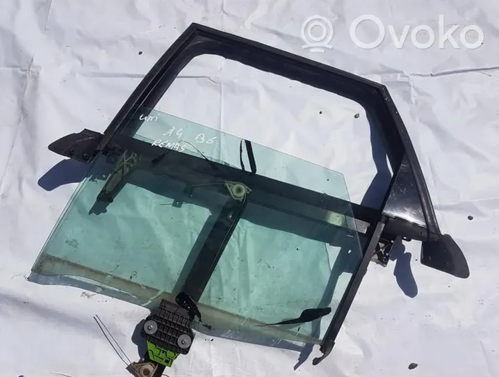 Audi A4 S4 B6 8E 8H Rear door window/glass frame 