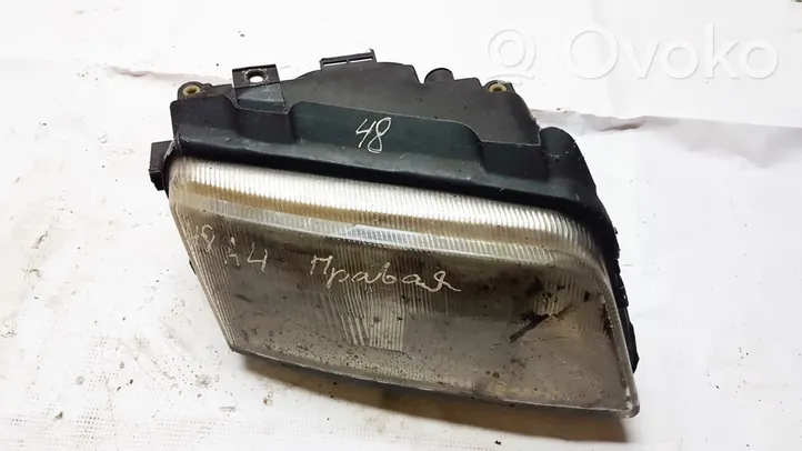 Audi A4 S4 B5 8D Lampa przednia 8D0941004A