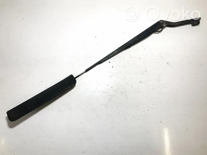 Mitsubishi Space Runner Front wiper blade arm 