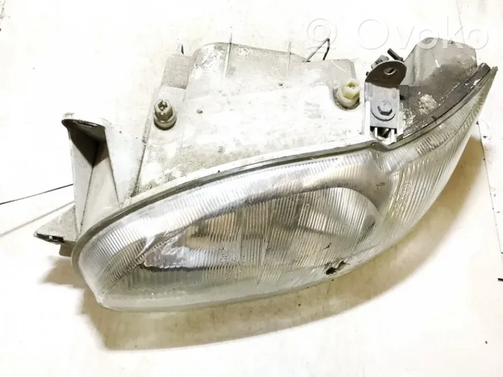 Ford Escort Lampa przednia 