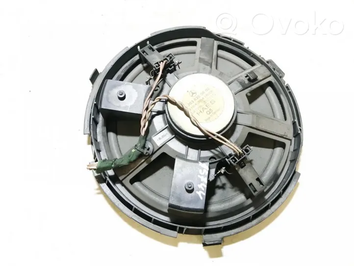 Mercedes-Benz C W203 Subwoofer-bassokaiutin a2038200802