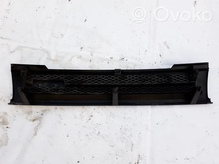 Mazda 323 Grille de calandre avant 