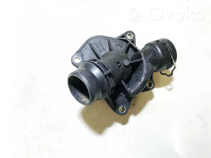 BMW 5 E60 E61 Tuyau de liquide de refroidissement moteur 7785053