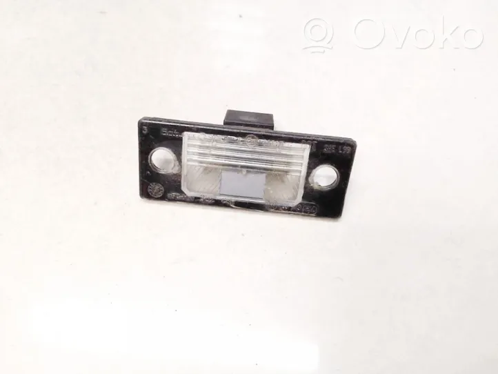 Volkswagen Bora Lampa oświetlenia tylnej tablicy rejestracyjnej 1j5943021d