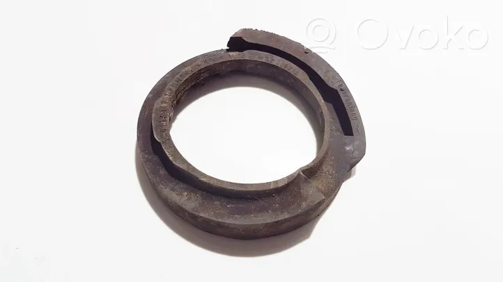 Volkswagen Golf III Front coil spring rubber mount 1h0512149