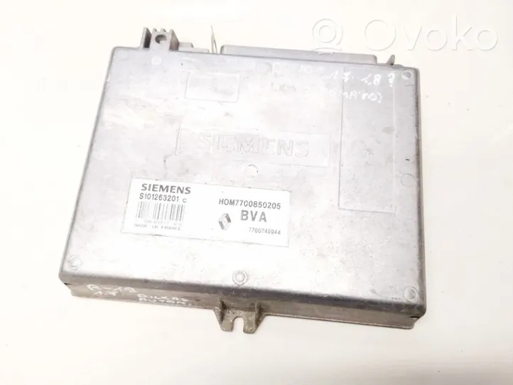 Renault 21 Sterownik / Moduł ECU hom7700850205