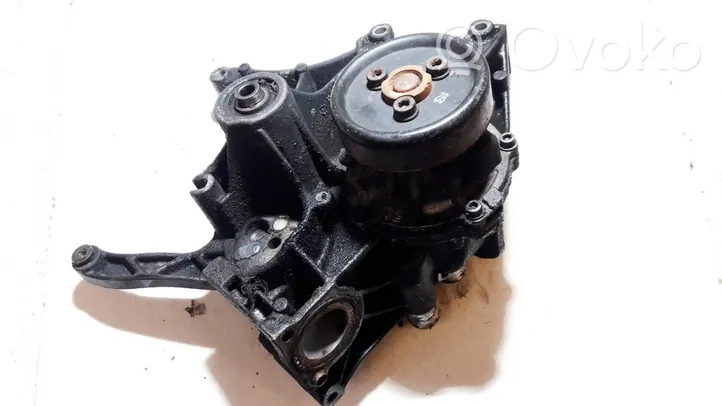 Volkswagen PASSAT B5 Water pump 028121031j