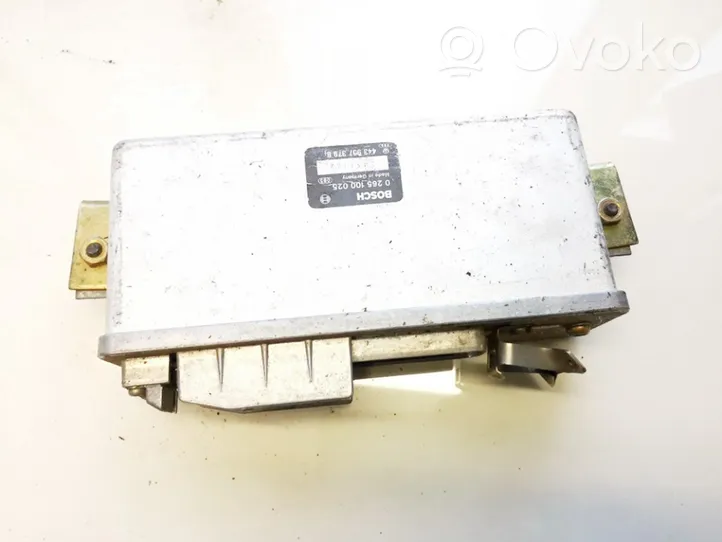 Audi 80 90 B3 ABS valdymo blokas 0265100025