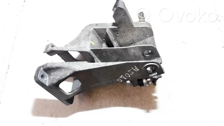 Mercedes-Benz Sprinter W901 W902 W903 W904 Engine mounting bracket 9012900419