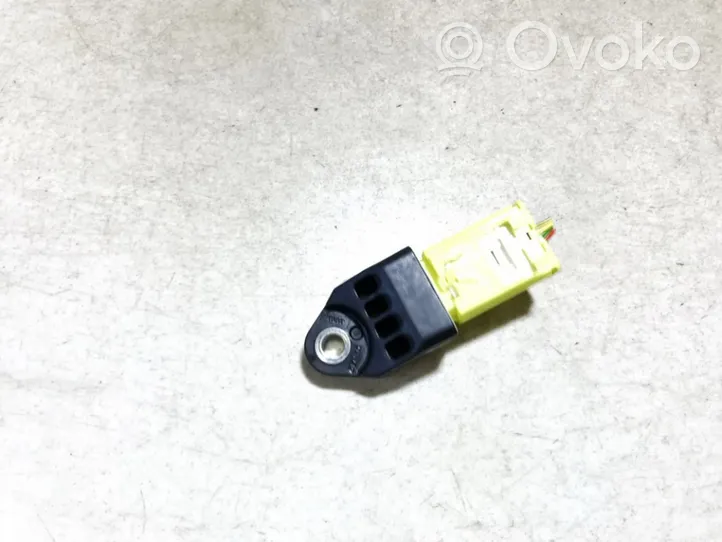Toyota Yaris Sensor impacto/accidente para activar Airbag 8983102140