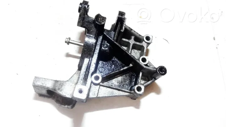 Rover 25 Engine mounting bracket ylu103040