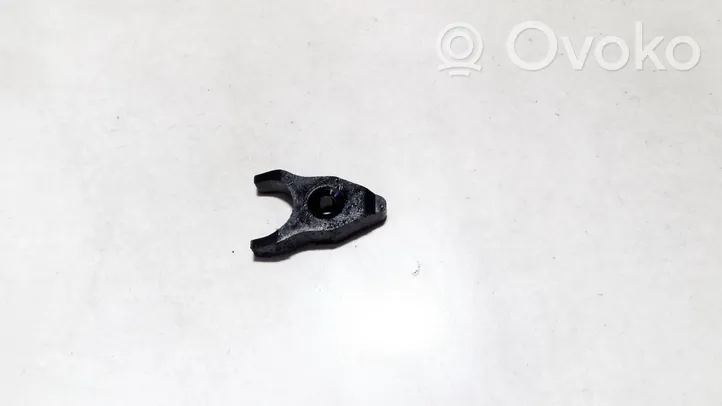 Toyota Avensis T250 Support de pince d'injecteur de carburant 