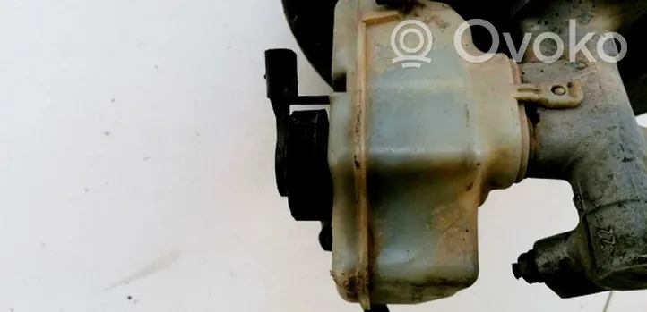 Volkswagen Caddy Master brake cylinder 