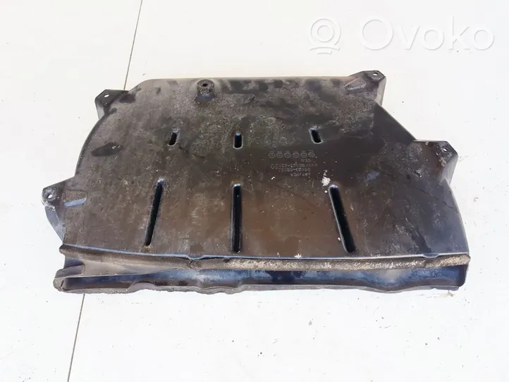 Toyota Yaris Verso Oro paėmimo kanalo detalė (-ės) 5582352020