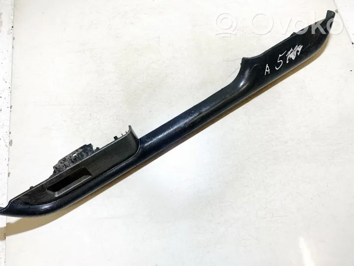 Nissan X-Trail T30 Support bouton lève vitre porte avant 829488h300