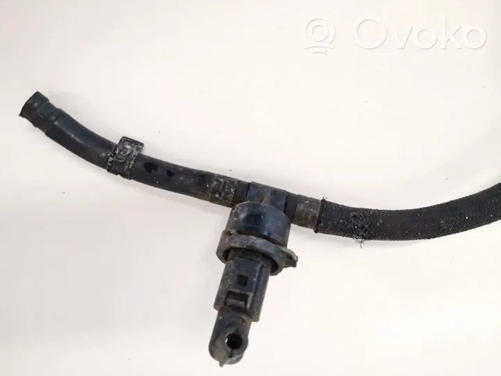 Volkswagen PASSAT B5.5 Fuel temperature sensor 038906081b