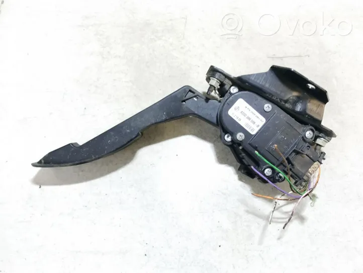 Dacia Logan I Accelerator throttle pedal 8200386506