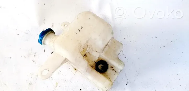 KIA Carnival Windshield washer fluid reservoir/tank 