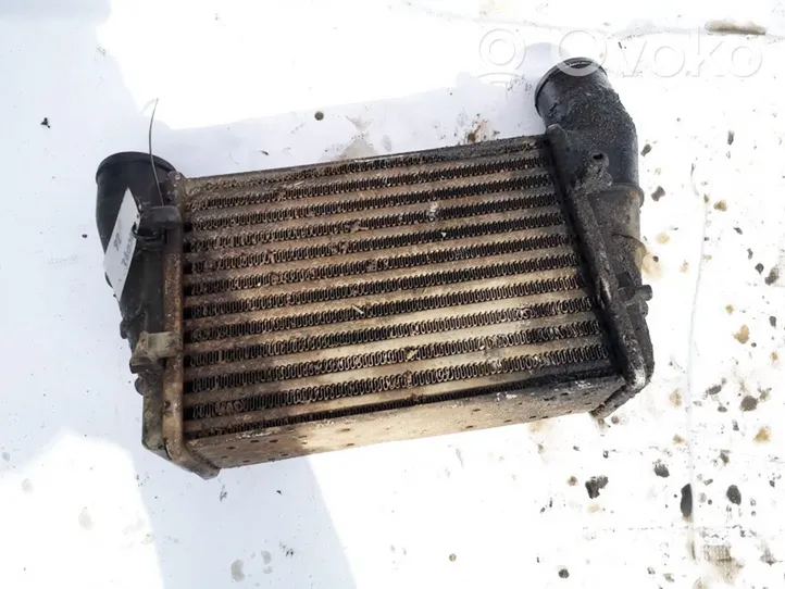 Audi A4 S4 B5 8D Radiatore intercooler 