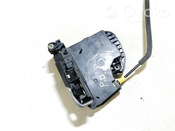 Opel Astra K Front door lock 3035076g