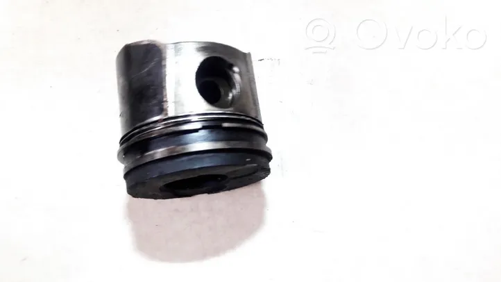 Citroen Xantia Piston 