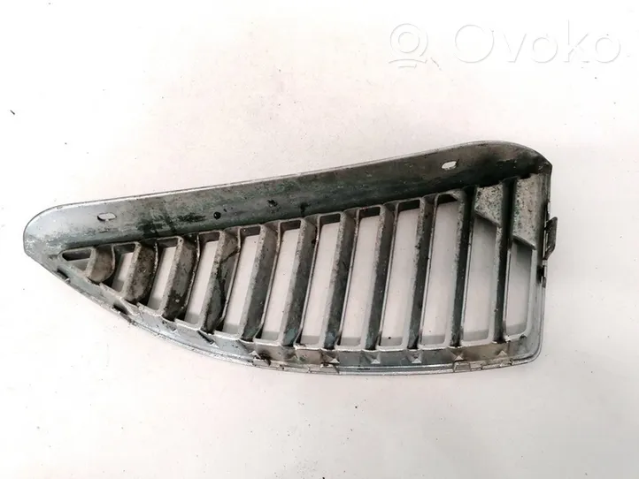 Mitsubishi Lancer Grille de calandre avant 