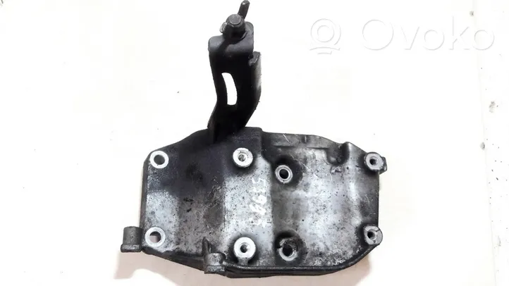 Honda Civic Engine mounting bracket 