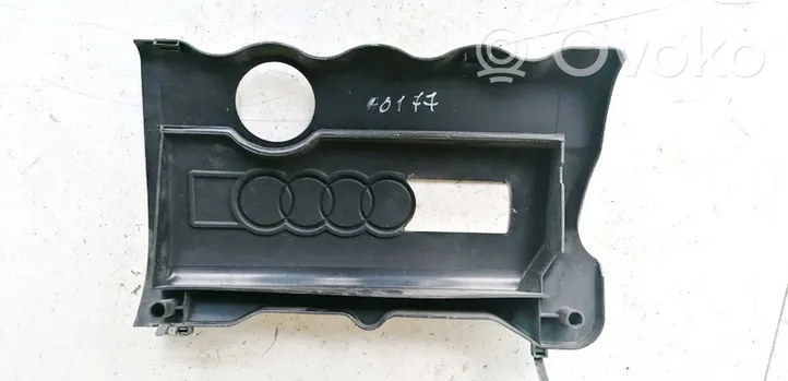 Audi A4 S4 B5 8D Variklio dangtis (apdaila) 058103724C