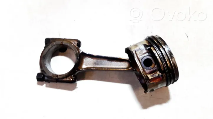 Citroen Xsara Piston avec bielle 