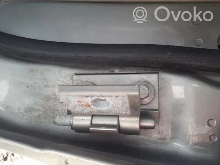 Volvo XC90 Rear door lower hinge 