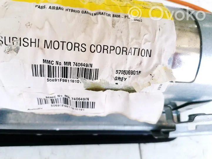 Mitsubishi Carisma Poduszka powietrzna Airbag pasażera 570506901F