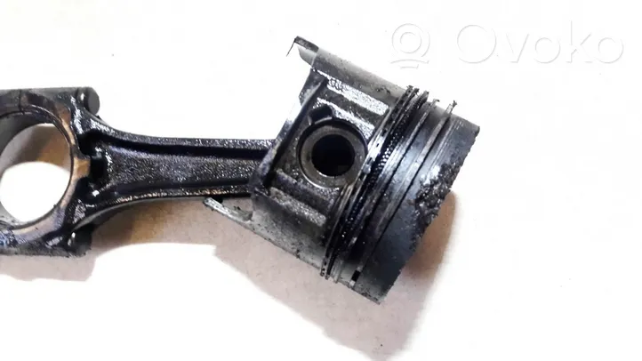 Opel Corsa B Piston with connecting rod 