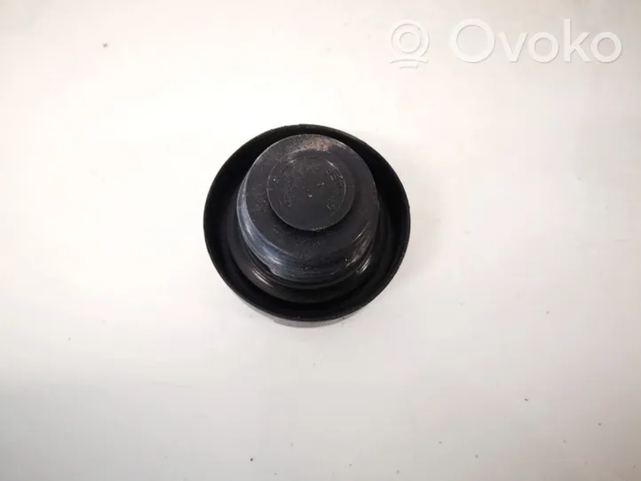 Opel Astra G Tappo del serbatoio del carburante 