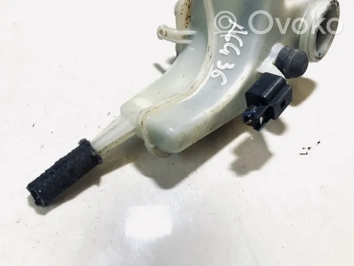 Volkswagen Golf III Réservoir de liquide de frein 03350882762