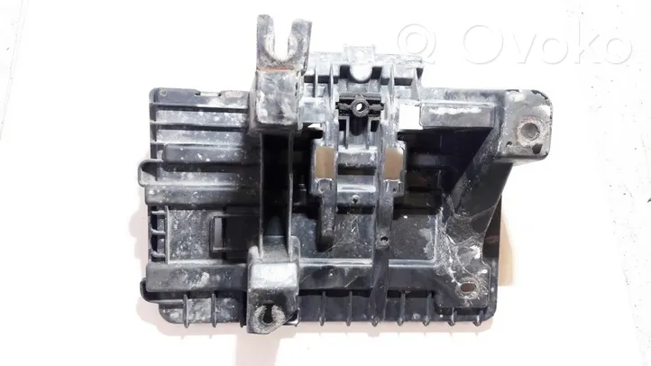 Opel Meriva A Battery box tray 13167332