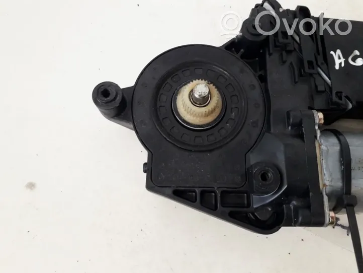 Volkswagen PASSAT B5 Motorino alzacristalli della portiera anteriore 3B4837752BS