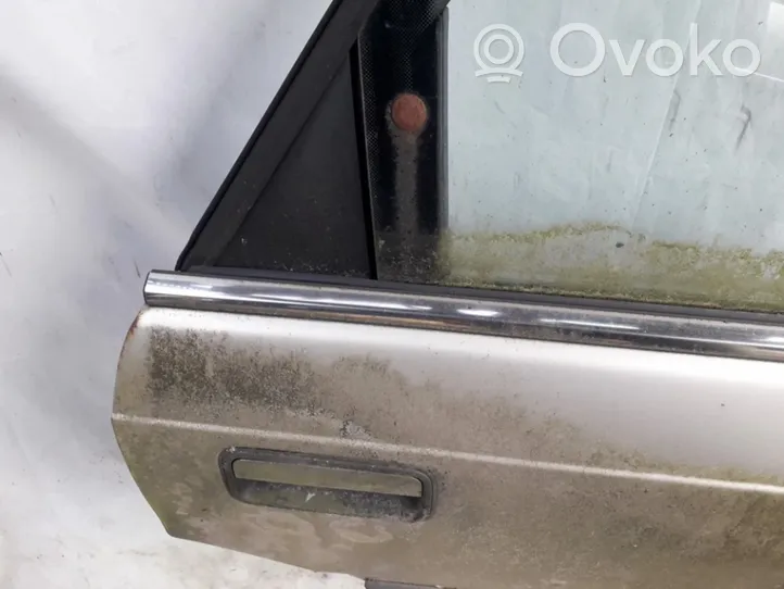 Mazda 626 Rivestimento modanatura del vetro della portiera posteriore 