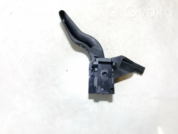 Opel Astra H Engine bonnet (hood) release handle 218186591