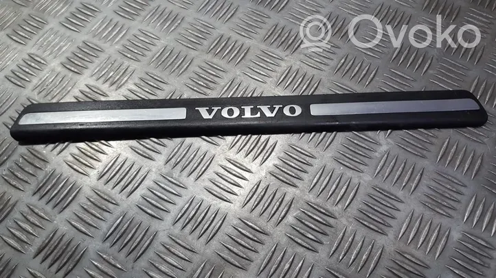 Volvo S60 Copertura del rivestimento del sottoporta anteriore 8659960