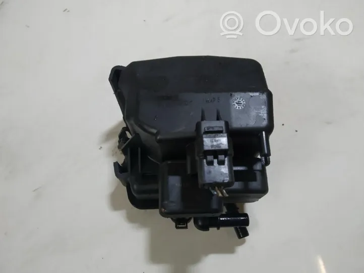 Citroen Xsara Picasso Filtre à carburant m0l10141