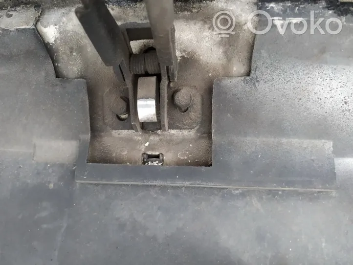 Audi 80 90 S2 B4 Poignée, déverrouillage du capot moteur 