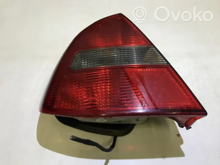 Mitsubishi Carisma Lampa tylna 151085