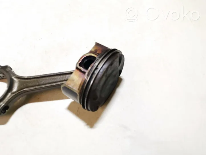 Opel Insignia A Piston with connecting rod 15c