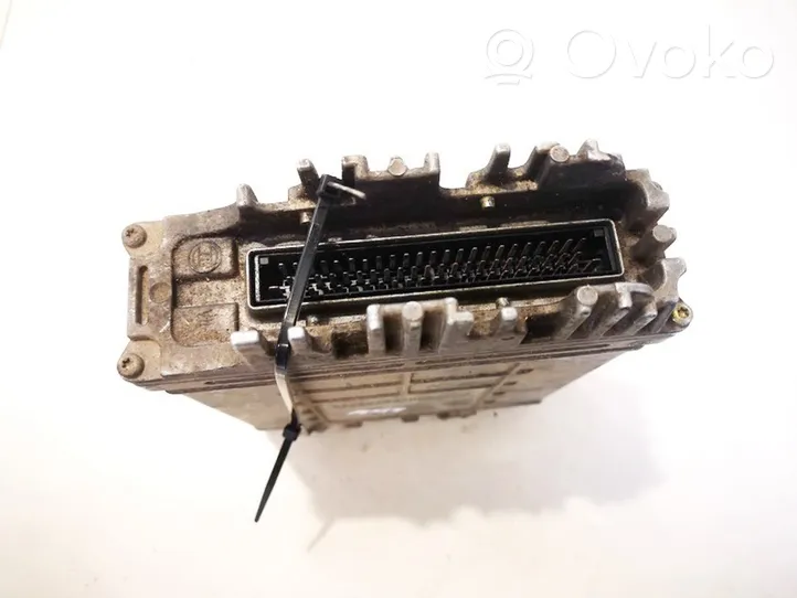 Renault Laguna I Sterownik / Moduł ECU 7700108382