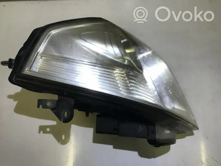 Renault Vel Satis Lampa przednia 8200051267b