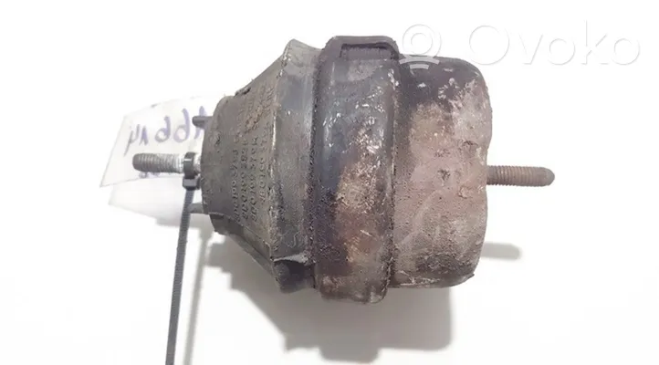 Volkswagen PASSAT B5 Dzinēja spilvens 8d0199379j